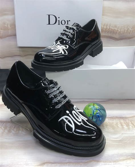 dior lace up shoes.